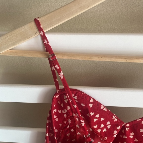 Misguided Petite NWT Heart Print Ruched Mini Red Dress Size 4 - Picture 9 of 15